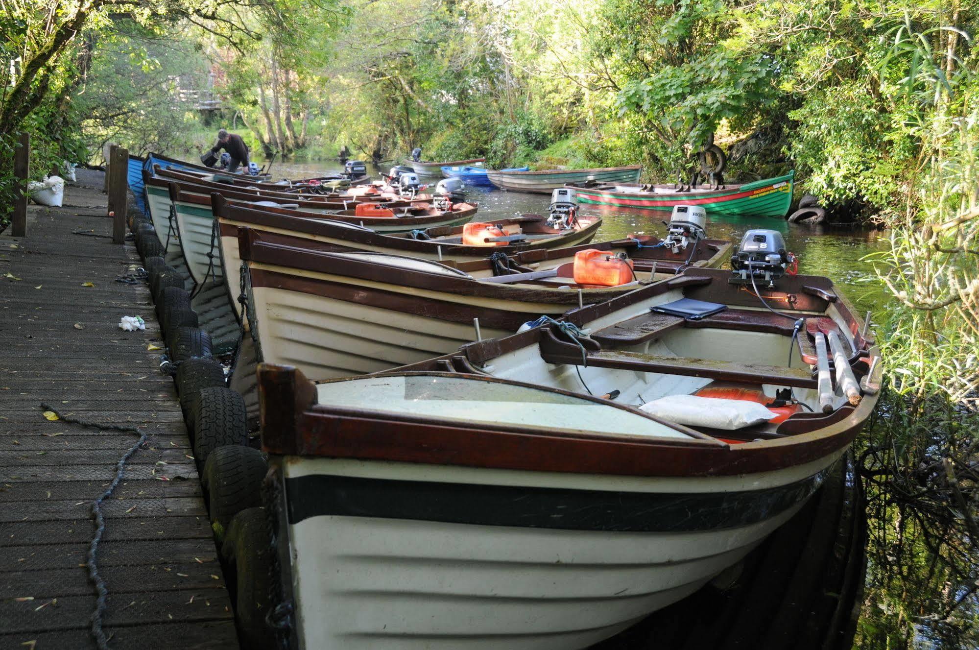 Camillaun Lodge With Lough Corrib Boat Hire Оугтерард Екстериор снимка